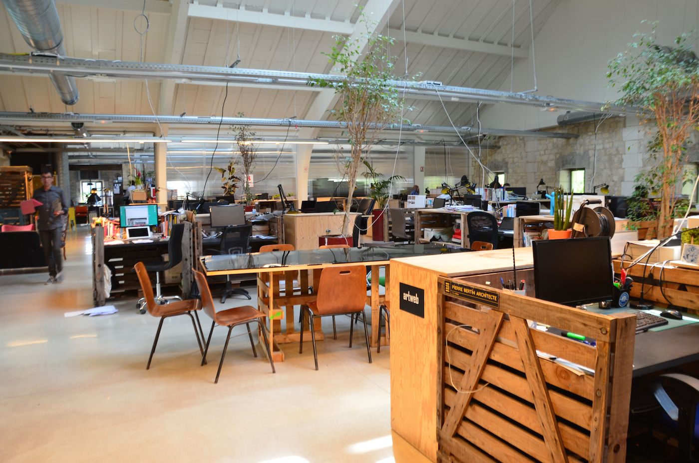 Darwin ouvre ses portes aux travailleurs indépendants, auto-entrepreneurs, consultants, TPE… dans ses espaces de coworking.
