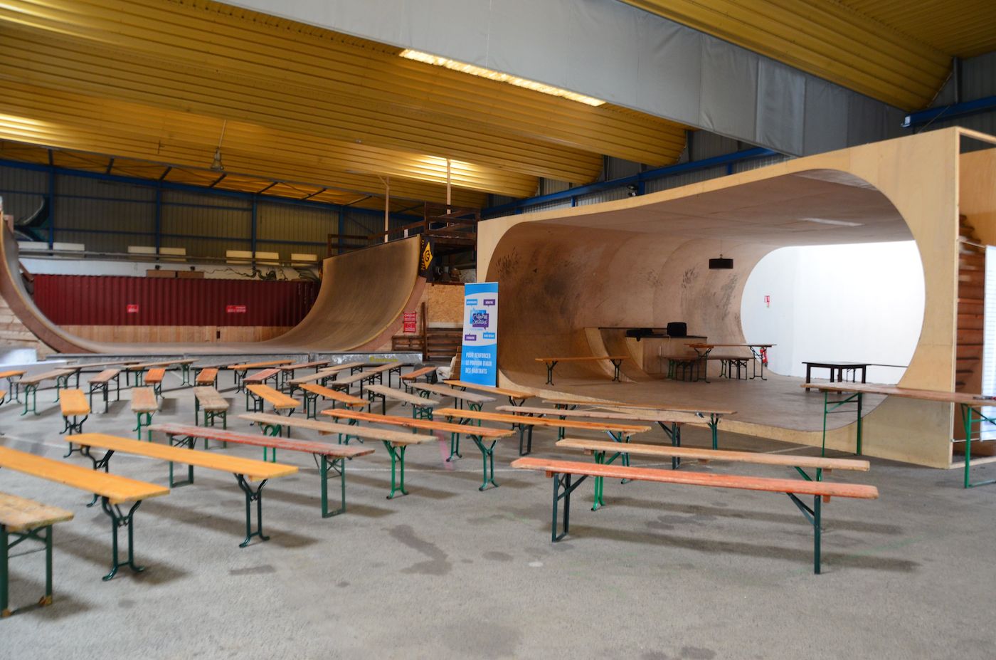 Le hangar Darwin, modulable à loisir par le brigade Planches à roulettes. http://www.hangardarwin.org